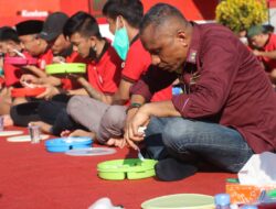 Kakanwil Kemenkumham Sultra Sarapan Nasi Ompreng Bersama WBP