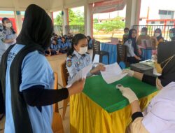 WBP dan Petugas LPP Kendari Terima Vaksin Boster