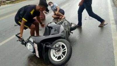 Tumpahan Solar di Jalan Banawula Sin Apoy Bikin Pemotor Terjatuh