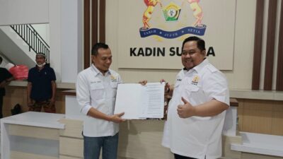 Utamakan Proses dan Seleksi yang Tepat, Kadin Sultra Serahkan SK Pengurus Konawe dan Baubau 