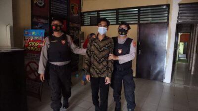 Kesal Baliho Ucapan Ramadhan Diturunkan, Calon Gubernur Sultra 2049 Ditangkap Polisi