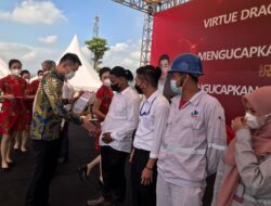 PT. VDNIP Berikan Penghargaan Ratusan Karyawan Terbaik di Moment May Day