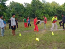 Kisah Guru Honorer di Desa Kramat, Sisihkan Gaji Untuk Penuhi Kelengkapan Latihan Bela Diri 