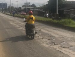 Belum Setahun, Aspal Jalan di Kecamatan Wua-wua Rusak, Warga Sebut “Simpang Tiga Maut”