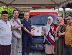 DPD Gerindra Berikan Bantuan 1 Unit Ambulance Untuk Masyarakat Wakatobi   