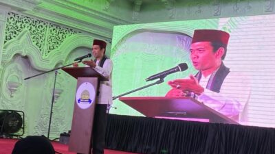 Hadirkan Ustadz Abdul Somad, Bupati Konut: Saya Sangat Bersyukur Atas Kehadiran Beliau