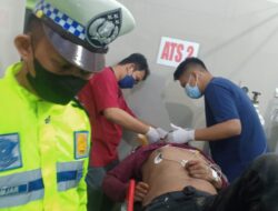 Akibat Jalan Licin, Pria Kendari Terpental Usai Tabrak Trotoar