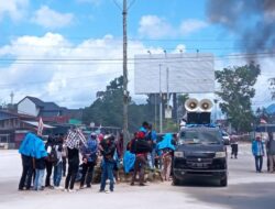 Demo Tolak Rencana Kenaikan BBM, Jalan Gerbang Batas Kota Kendari-Konsel Diblokade