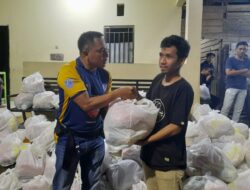 Polresta Kendari Gandeng Cipayung Plus Bagikan Sembako untuk Mahasiswa dan Masyarakat