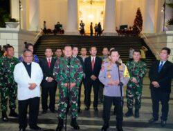 Tinjau Gereja di Malam Natal, Kapolri Pastikan TNI-Polri Beri Rasa Aman Sepanjang Nataru