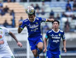 Tumbangkan PSS Sleman, Persib Bandung Kembali Duduki Puncak Klasemen