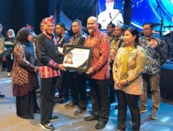 Momen HUT Sultra ke-59, PT VDNIP Terima Penghargaan Paritrana Award