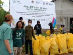 PLN UPDK Kendari Gandeng Mahasiswa dan Komunitas Gelar Aksi Pesisir Bersih di Pantai Wawobungi
