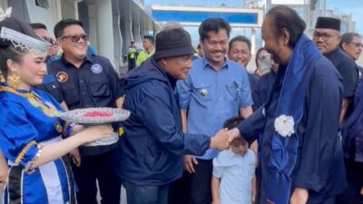 KSK Sambut Kedatangan Ketum NasDem di Sultra, Surya Paloh Diarak Pendukung