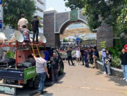 Ratusan Pemuda Demo di Depan Kejagung, Desak Tiga Eks Syahbandar Molawe Diproses Hukum