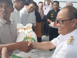 Pemkab Konawe Salurkan Beras untuk 1.496 Kepala Keluarga di Soropia
