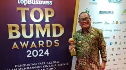 Pj Bupati Konawe Raih Penghargaan Top BUMD Awards 2024