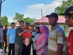 Respon Cepat, Ketua DPRD dan Wabup Konut Salurkan Bantuan Bagi Korban Banjir di Alawanggudu