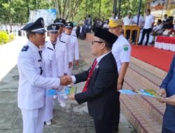 Pj Bupati Konawe Serahkan SK Perpanjangan Masa Jabatan ke 280 Kepala Desa se-Kabupaten 