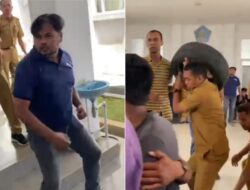 Perkara Bakar Ban, Sejumlah Masa Aksi Dipukuli Oknum Staf DPRD Kota Kendari