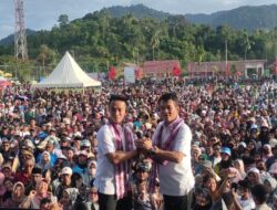 Deklarasi Ikbar – Abu Haera Bikin Merinding, Lautan Manusia Padati Lapangan Molawe