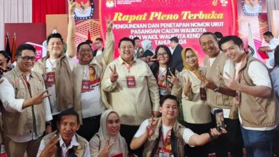 Penetapan Paslon Wali Kota Kendari 2024, Yudhi-Nirna Dikawal Dua Selebriti Papan Atas