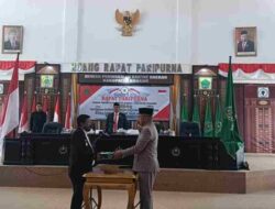 Pj. Bupati Konawe Serahkan Dokumen Raperda APBD Perubahan Tahun Anggaran 2024