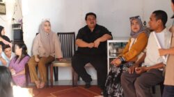 Jemput Aspirasi Warga, Yudhianto-Nirna Door to Door di Kecamatan Kambu