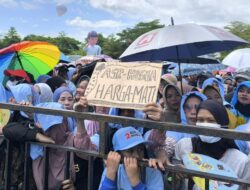 Dihibur Artis Ibu Kota, Ribu Warga Kolaka Padati Kampanye Akbar ASR-Hugua di Lapangan Konggoasa