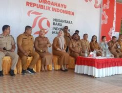 Pj Bupati Serahkan Bansos Pendidikan ke Ratusan Siswa di Konawe