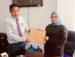 Tim Hukum Paslon Yudhi-Nirna Laporkan Dugaan Pelanggaran Pilkada ke DPRD Kendari