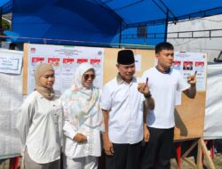 Didampingi Istri dan Anak, ASR Nyoblos di TPS 16 Andonohu