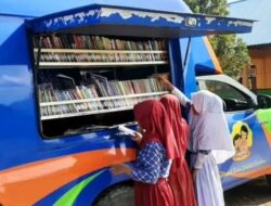 Tingkatkan Minat Baca Siswa Sekolah, Dinas Perpustakaan Sediakan Layanan Perpustakaan Keliling di Andowia