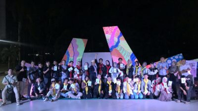 UKM-Seni Launching Buku Antologi Puisi, Warek III IAIN Kendari Beri Apresiasi