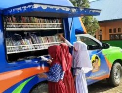 Dispusip Konut Laksanakan Layanan Perpustakaan Keliling di SDN 1 Andowia