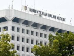 Bupati Busel Abaikan Perintah Pembatalan BKN Pelantikan Kadis, Kemendagri Tegas Segera Proses 