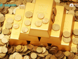 Harga Emas Sentuh Rekor Tertinggi, Pasar Fokus pada Sinyal Dovish The Fed
