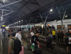 KAI Daop 8 Surabaya Hadirkan KA Mutiara Timur Tambahan untuk Weekend Ceria