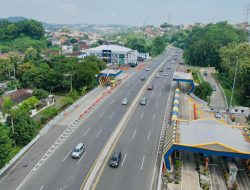 One Way Lokal di Tol Semarang Masih Berlaku, Lalu Lintas Lancar dan Terkendali