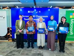 “Biji-biji Initiative” dan “Mereka” Perkuat Literasi AI Sekolah Microsoft Toolkit