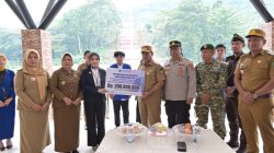 Momentum HANI dan Harganas, Bank Sultra Perkuat SDM Kolaka Utara Lewat Beasiswa Pendidikan