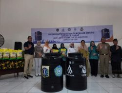 Warga Tak Lagi Menampung Air di Ember, Kini Gunakan Toren Lebih Stabil